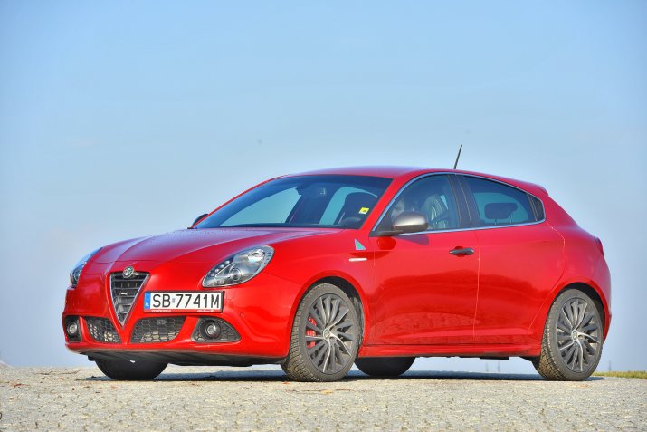 Alfa-Romeo-Giulietta_4
