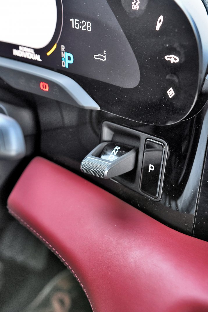 KSZ_PORSCHE_TAYCAN_I_TURBO_S_INTERIOR_028