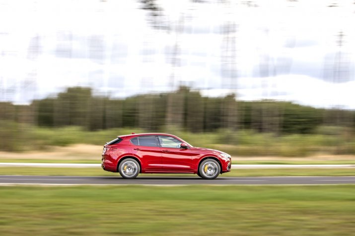 Alfa Romeo Stelvio_02