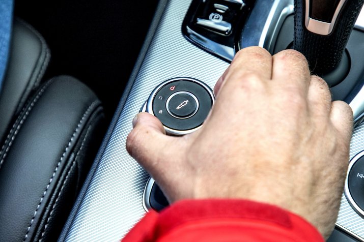 Alfa Romeo Stelvio_11