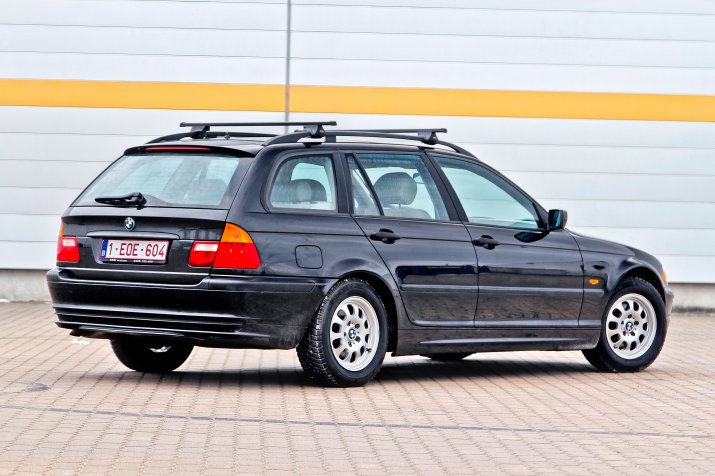 BMW-serii-3-E46_4