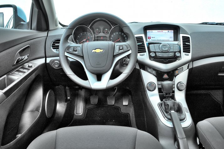 Chevrolet-Cruze_3