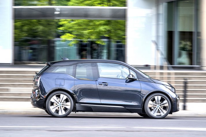KSZ_BMW_i3s_I_FL_DYNAMIKA_006