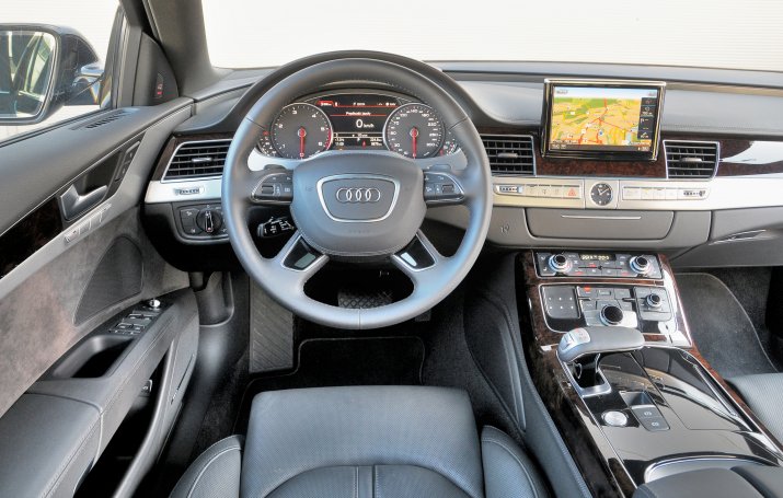Audi-A8-D4_3