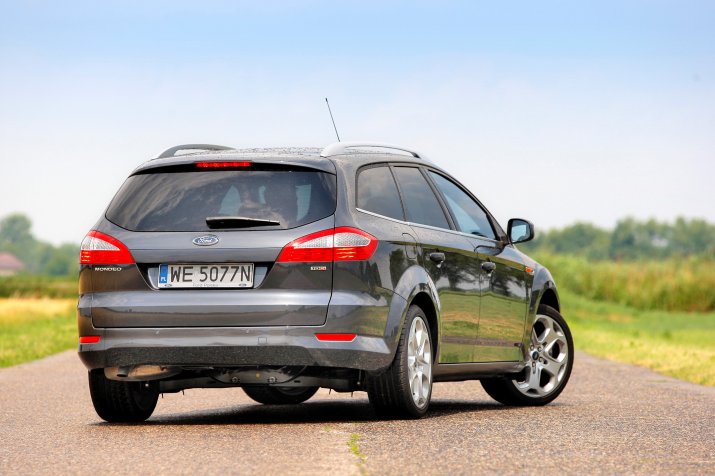 Ford-Mondeo-Mk4_4