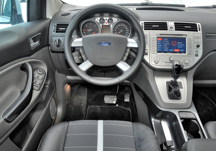 Ford-Kuga-I_3
