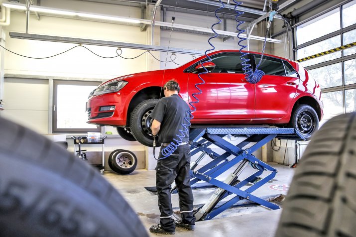 Test hamowania przy dużych prędkościach