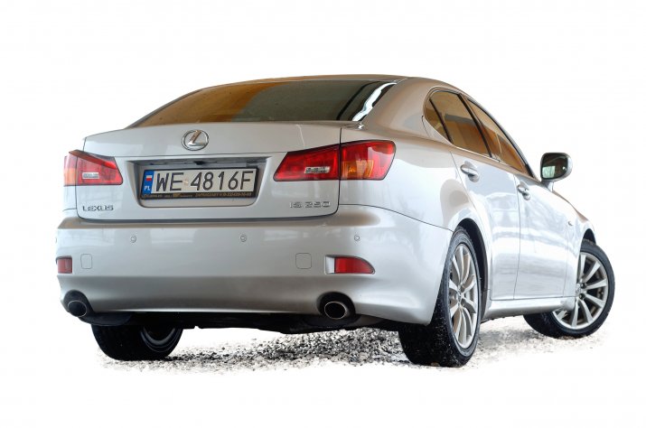 Lexus-IS-II_2
