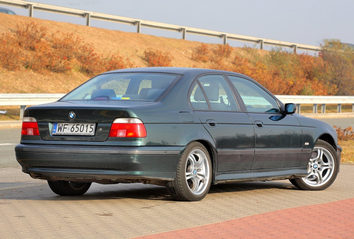 BMW serii 5 (E60/E61) Magazyn Auto