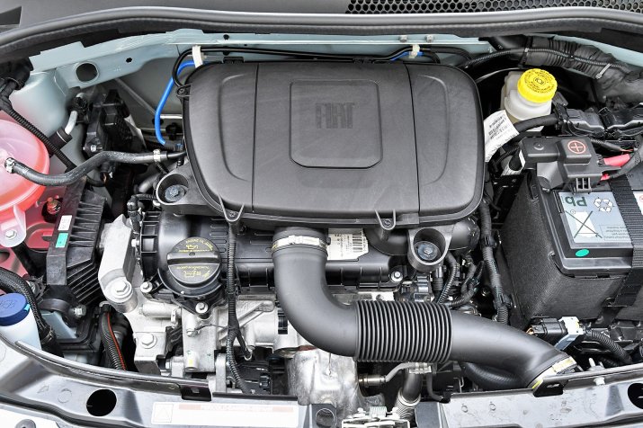 KSZ_FIAT_500_II_FL_HYBRID_INTERIOR_032