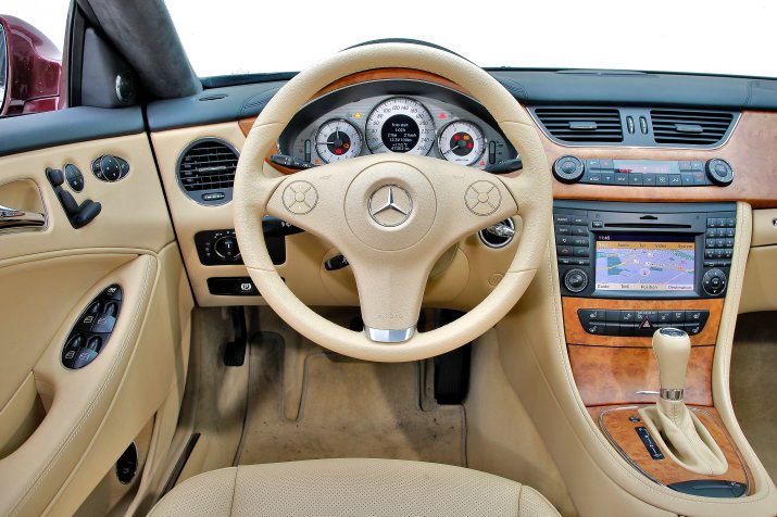 Mercedes-CLS-I-C219_3