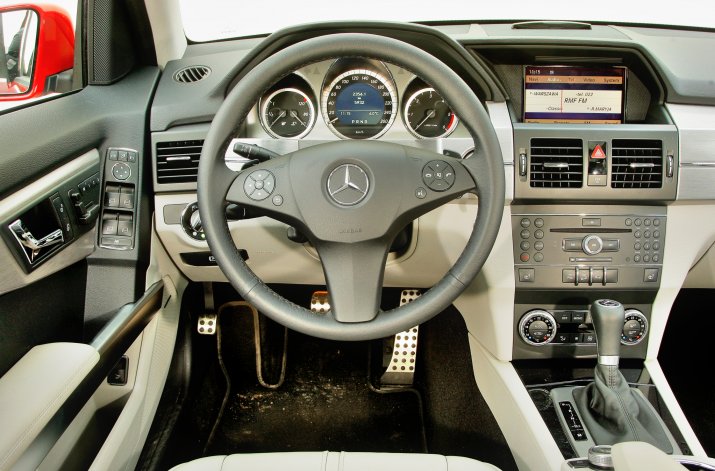 Mercedes-GLK_3