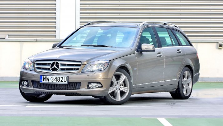 Mercedes-klasy-C-S204_4
