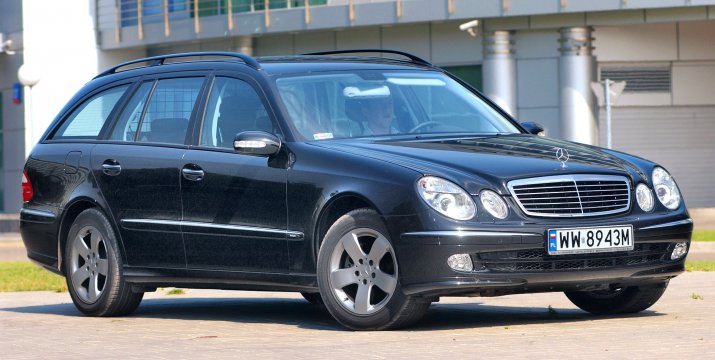 Mercedes-klasy-E-W211_4