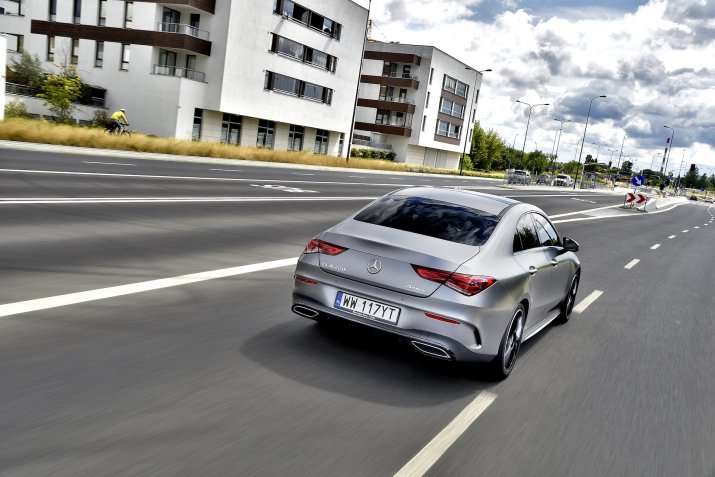 2019 Mercedes CLA 220 4M_01
