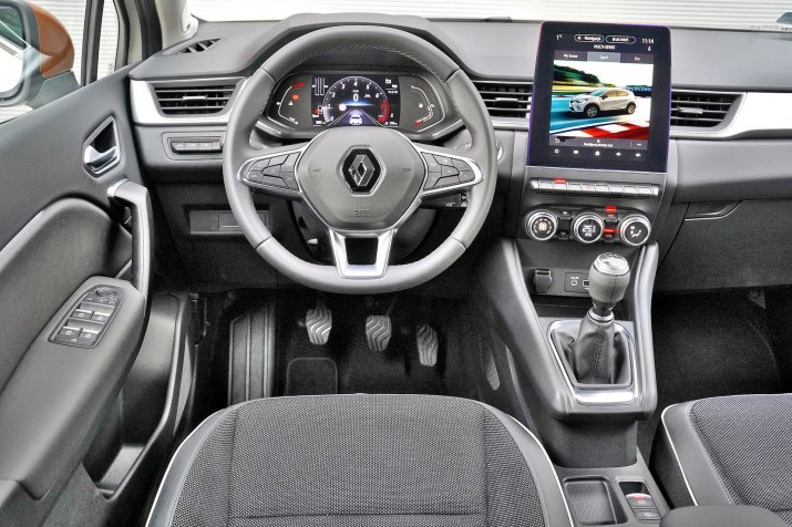 2020_Renault_Captur_02