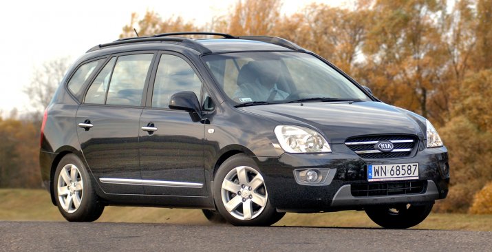 Kia-Carens-II_5