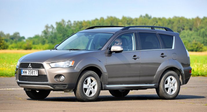 Mitsubishi-Outlander-II_5