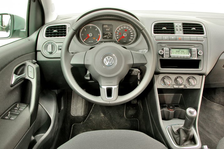 Volkswagen-Polo-V_3
