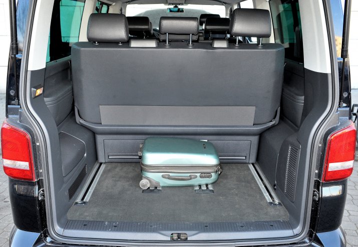Volkswagen-Multivan-II-T5_4