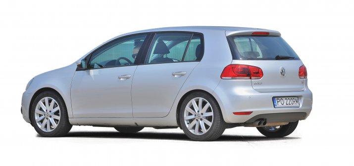 Volkswagen-Golf-VI_2