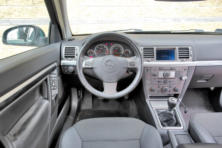 Opel-Vectra-C_3