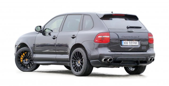 Porsche-Cayenne-I_2