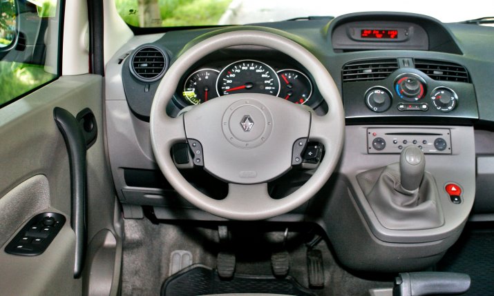 Renault-Kangoo-II_3