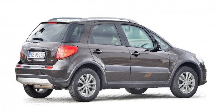 Suzuki-SX4_2