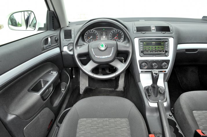 Skoda-Octavia-II_3