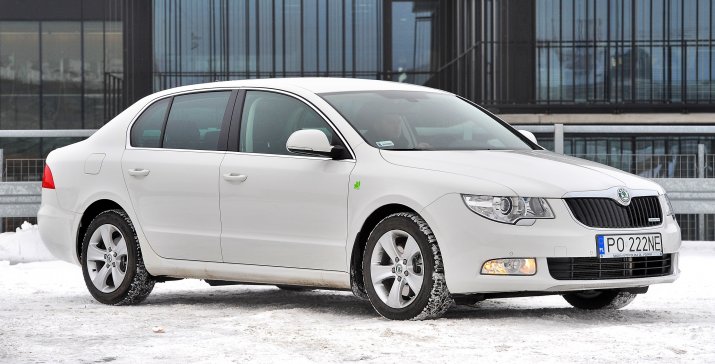 Skoda-Superb-II_4