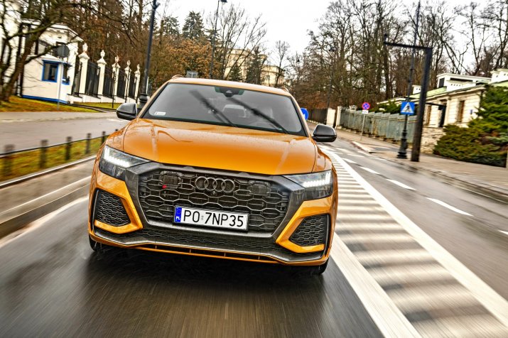 KSZ_AUDI_RSQ8_DYNAMIKA_037