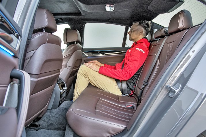 KSZ_BMW_530e_G30_FL_INTERIOR_167