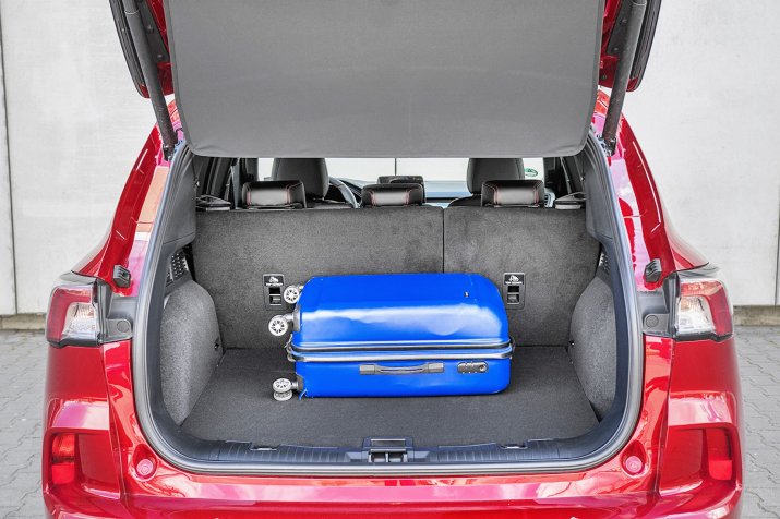 KSZ_FORD_KUGA_III_ST_LINE_INTERIOR_001