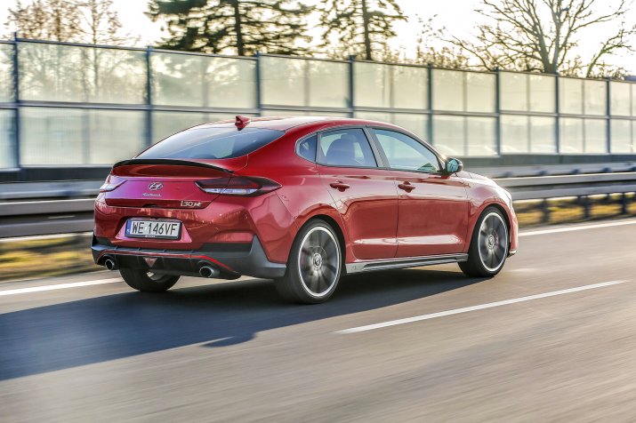 2018_Hyunda_i30_N_Fasbtack_015