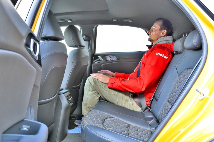 KSZ_KIA_XCEED_XL_INTERIOR_003