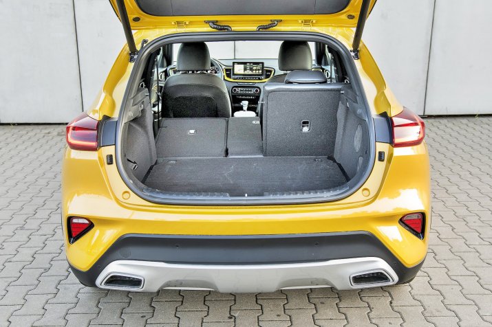 KSZ_KIA_XCEED_XL_INTERIOR_273