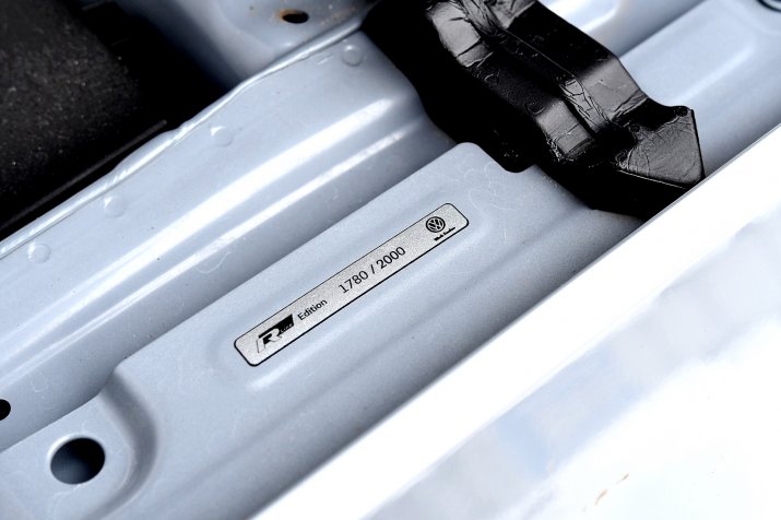 KSZ_VW_PASSAT_VIII_R_EDITION_VARIANT_INTERIOR_166