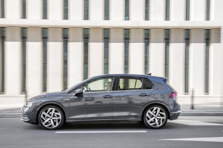 KSZ_VW_GOLF_VIII_STYLE_DYNAMIKA_019