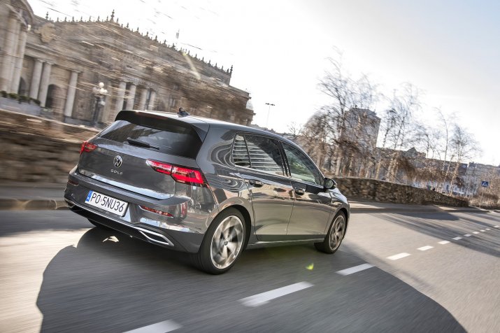 KSZ_VW_GOLF_VIII_STYLE_DYNAMIKA_014