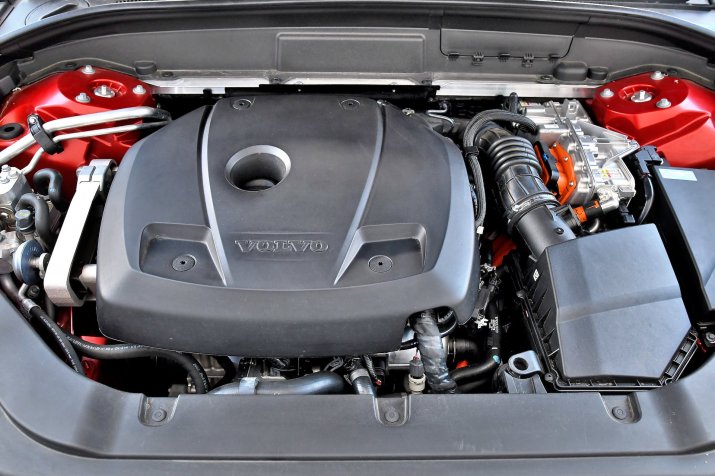 KSZ_VOLVO_XC60_II_RDESIGN_T8_INTERIOR_155