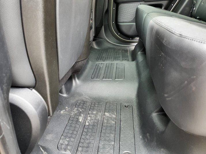 2020_Land Rover Defender_012