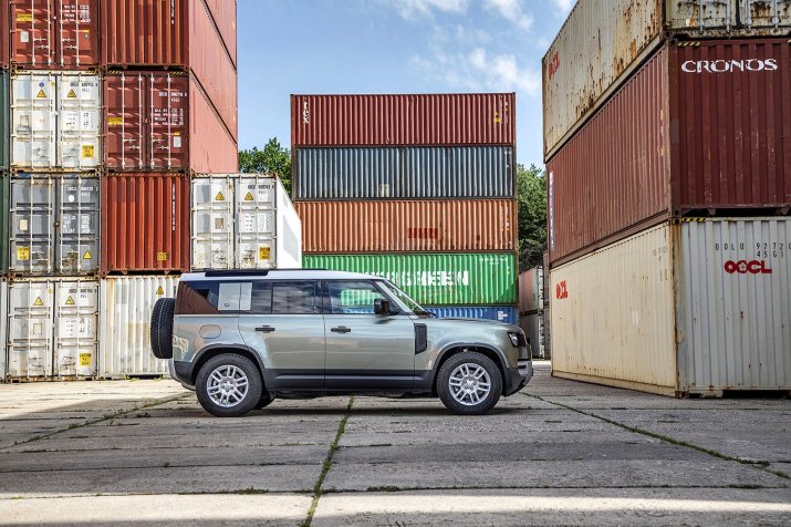 2020_Land Rover Defender_026