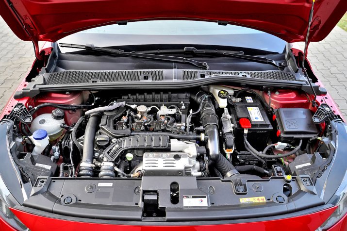 2020 Peugeot 208_016