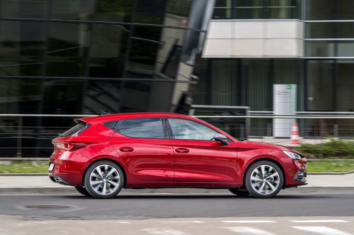 KSZ_SEAT_LEON_IV_FR_eTSI_DYNAMIKA_037