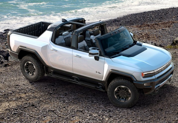 2022-GMC-HUMMER-EV-031