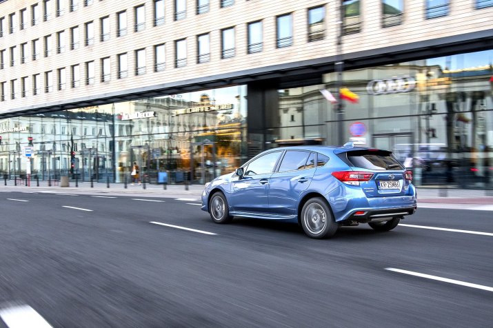 KSZ_SUBARU_IMPREZA_IV_E_BOXER_PLATINIUM_DYNAMIKA_013