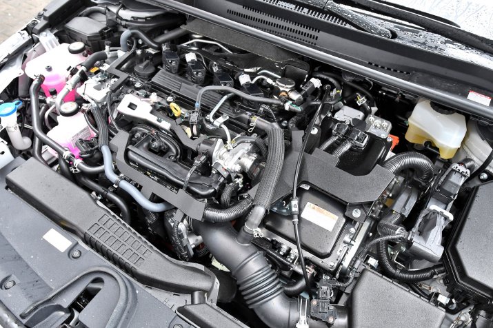 Toyota Corolla 2.0 Hybrid GR Sport_0