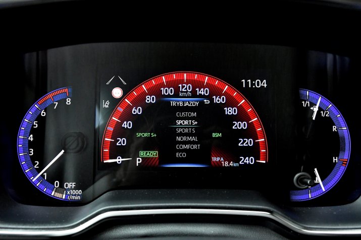 Toyota Corolla 2.0 Hybrid GR Sport_08