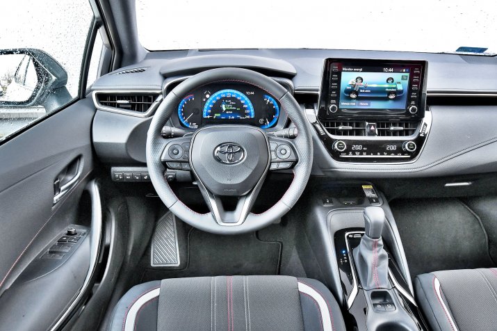 Toyota Corolla 2.0 Hybrid GR Sport_04